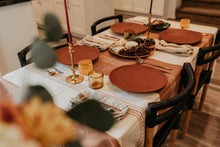 Load image into Gallery viewer, Tierra Tablecloth