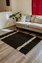 Load image into Gallery viewer, Aire Rug