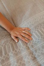 Load image into Gallery viewer, Aire Coverlet