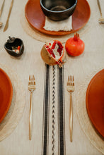 Load image into Gallery viewer, Palma Round Placemat