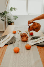 Load image into Gallery viewer, Gema Table Runner