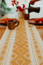 Load image into Gallery viewer, Ojo Table Runner