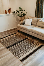 Load image into Gallery viewer, Aire 2.0 Rug